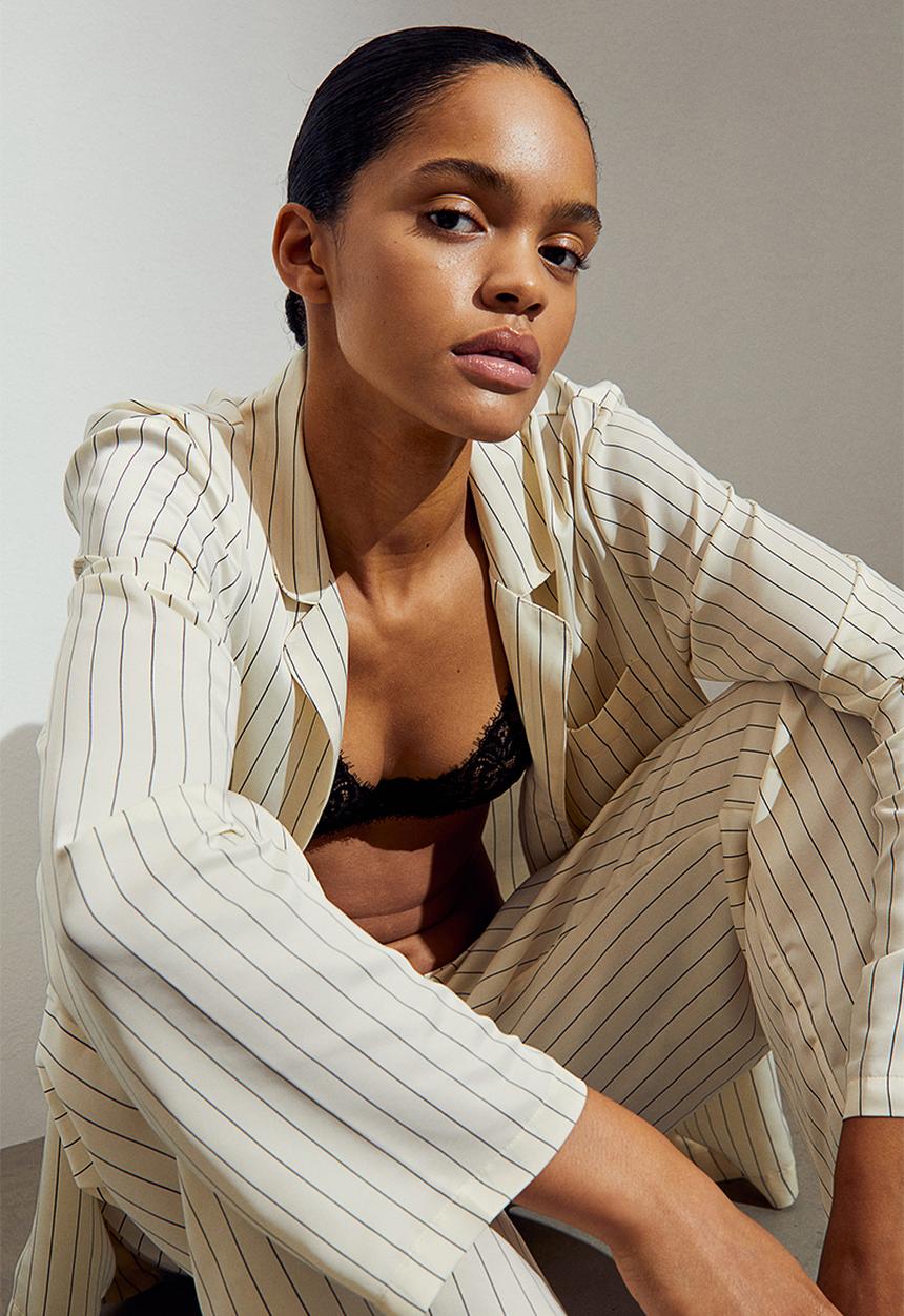 H&M - Satin pyjama shirt and bottoms - cream striped