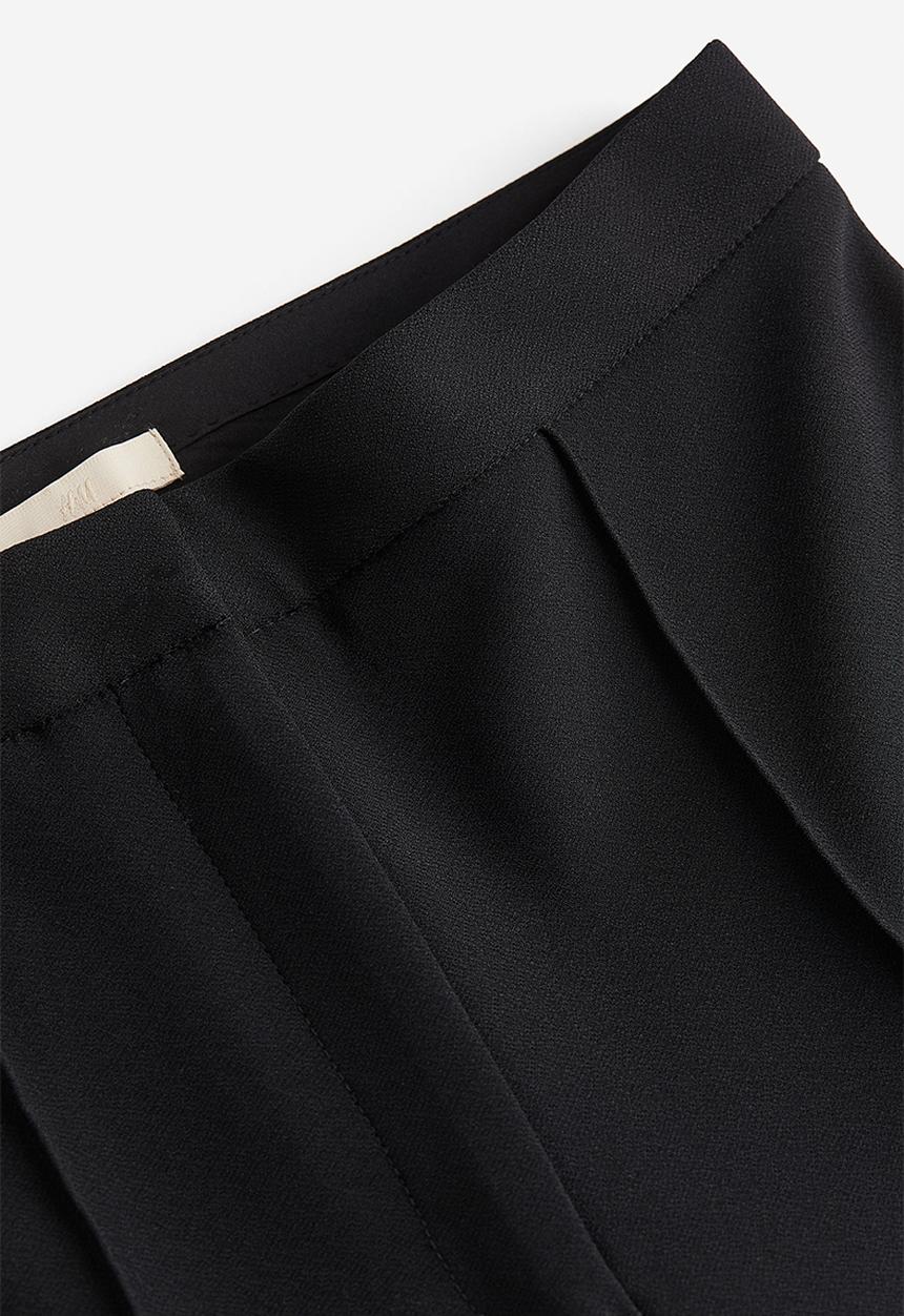 H&M - Flared-hem trousers - black