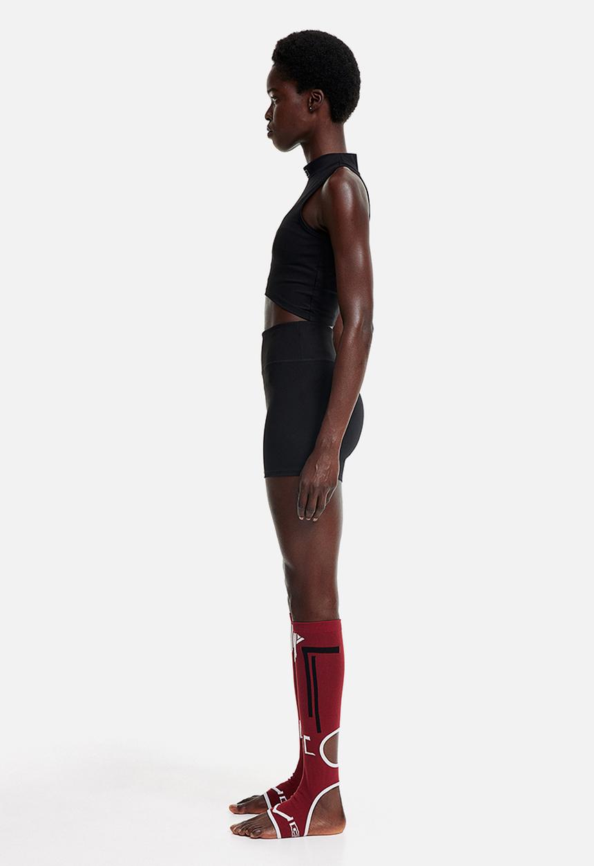 H&M - Drymove™ cropped sports top - black