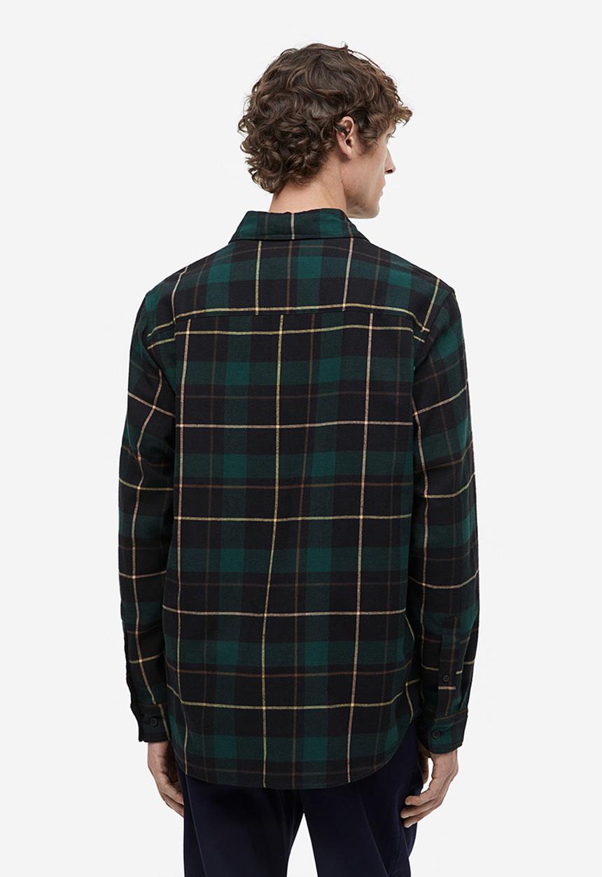 H&M - Regular fit flannel shirt - dark green/checked