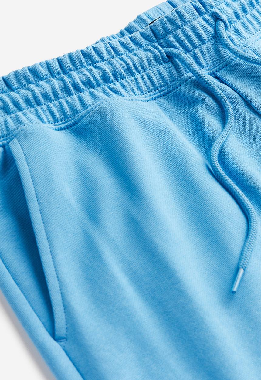 H&M - Relaxed fit printed sweatshorts - light blue/strada