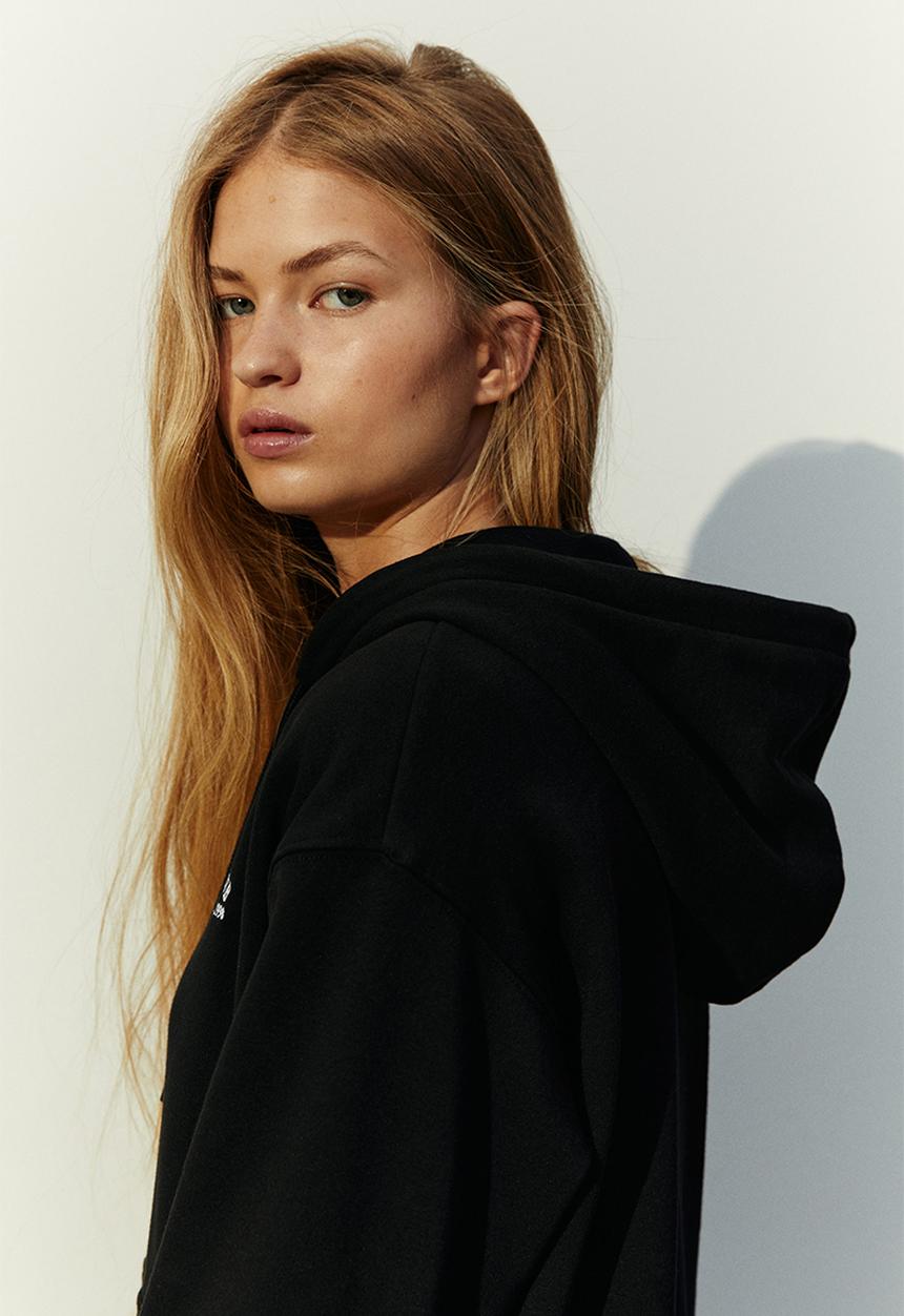 H&M - Embroidered zip-through hoodie - black