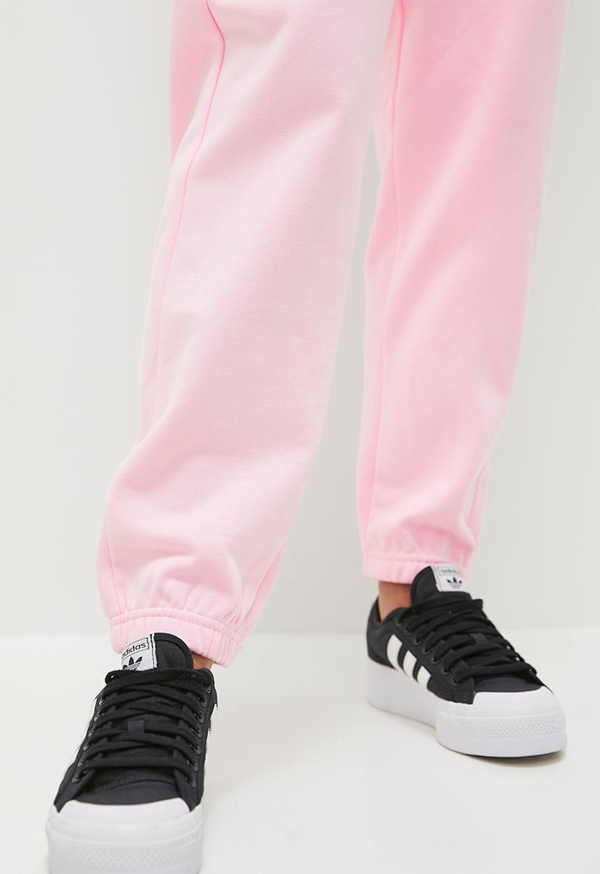 adidas Originals - Relaxed jogger w - clear pink