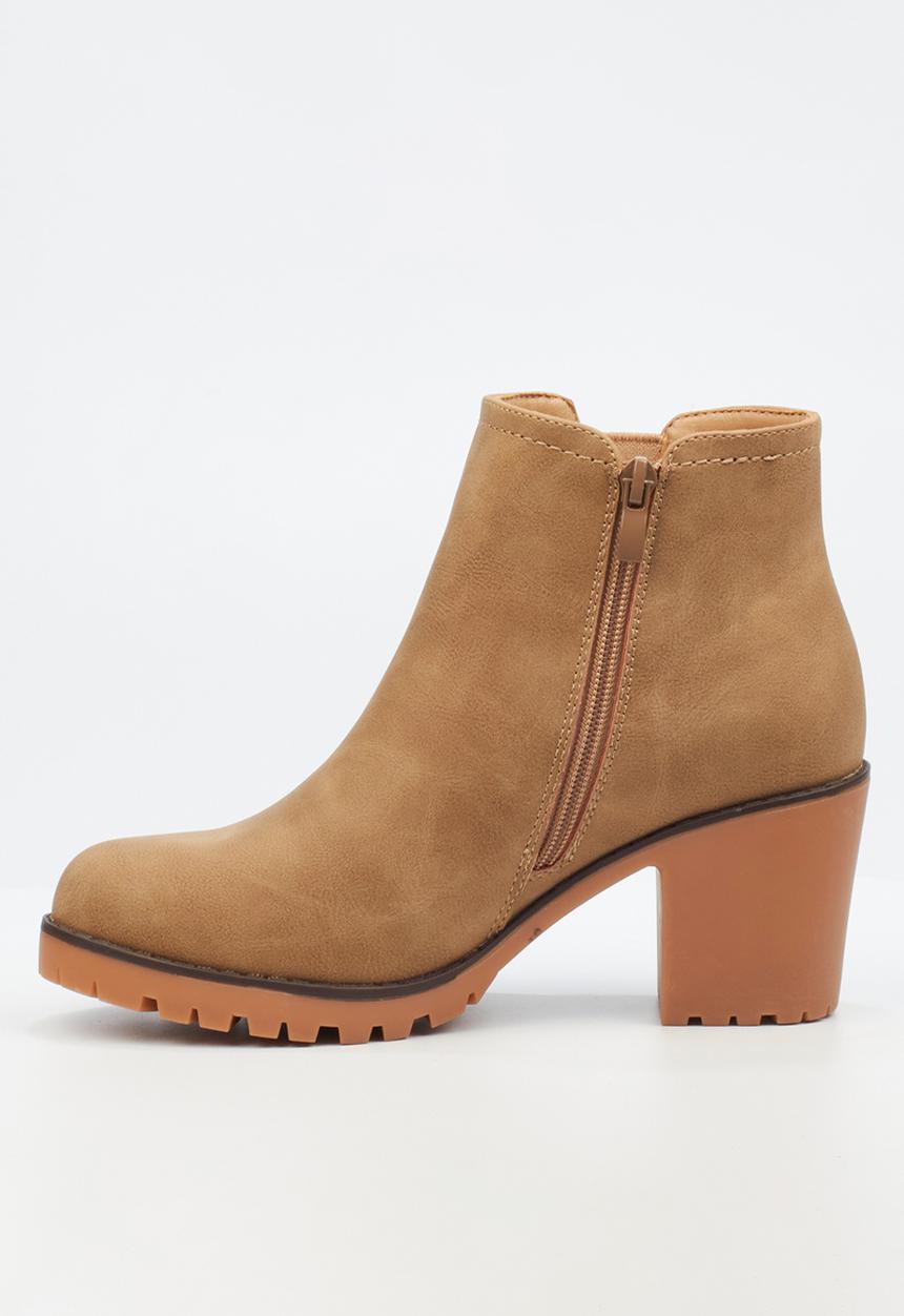 Butterfly Feet - Esther 4 block heel boot - beige