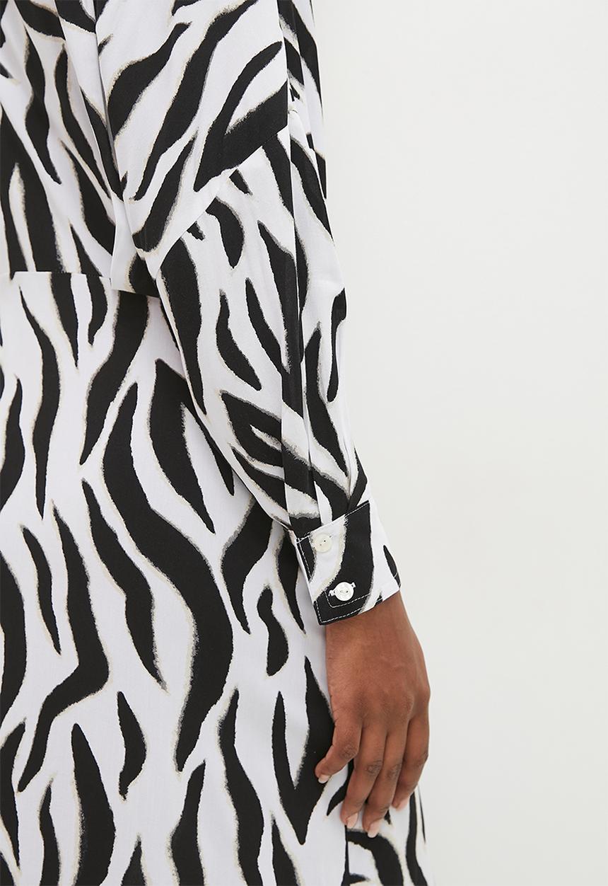 edit - Dolman sleeve shirt dress - abstract lines