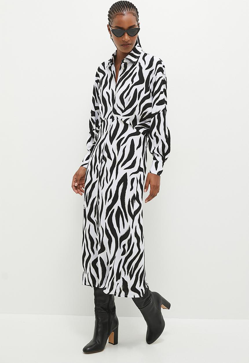 edit - Dolman sleeve shirt dress - abstract lines