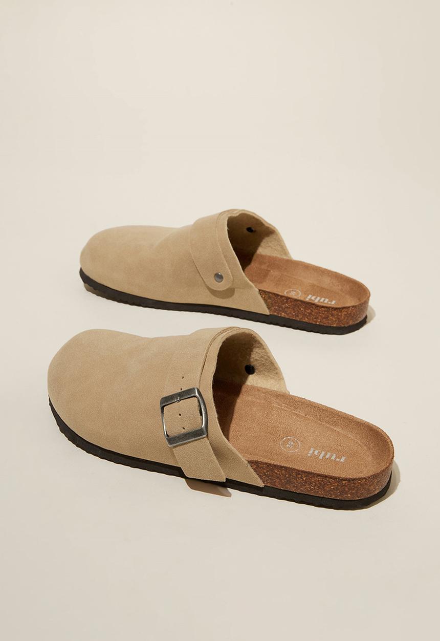 Cotton On - Rex buckle mule - sand micro