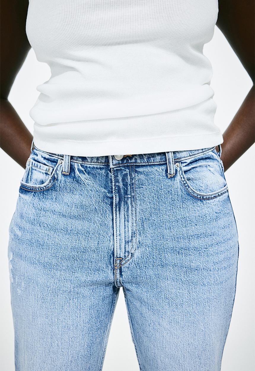 H&M - Curvy fit bootcut high jeans - blue