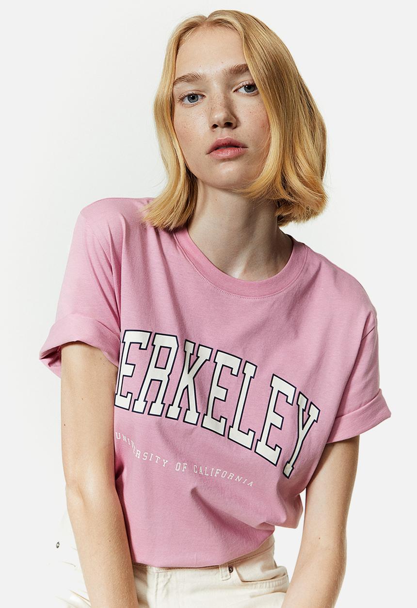 H&M - T-shirt with a motif - light pink/berkeley university