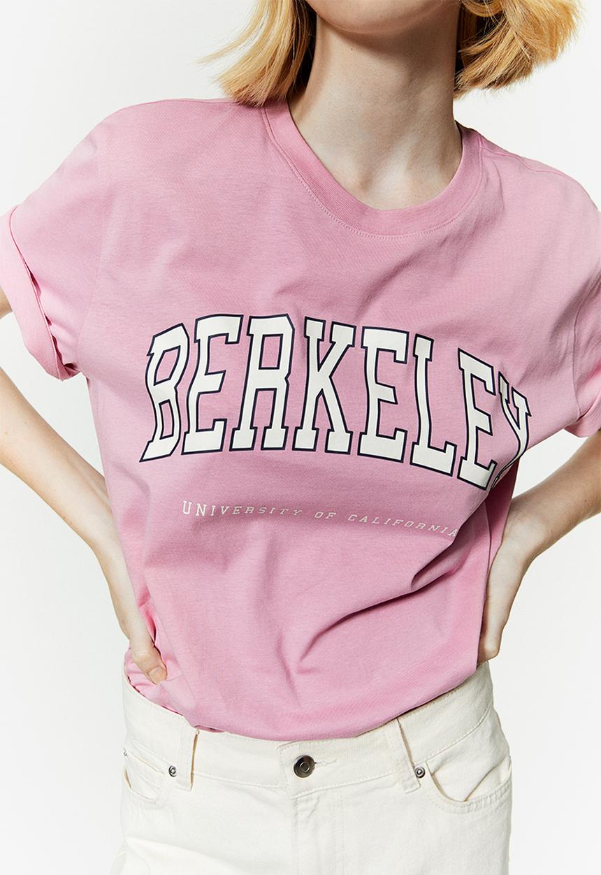 H&M - T-shirt with a motif - light pink/berkeley university