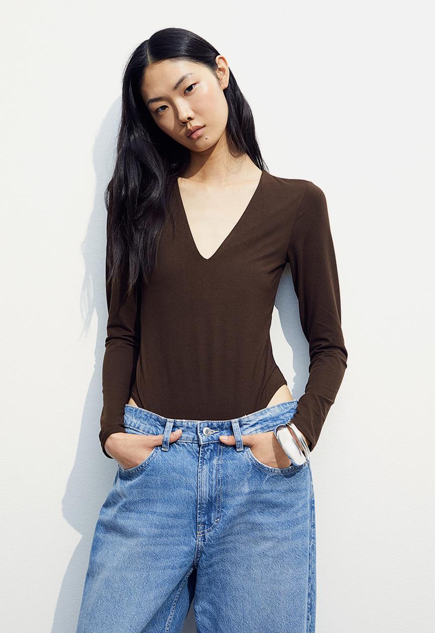H&M - V-neck bodysuit - brown