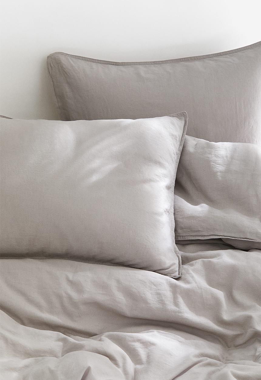 H&M - Linen-blend double/king size duvet cover set - beige & grey