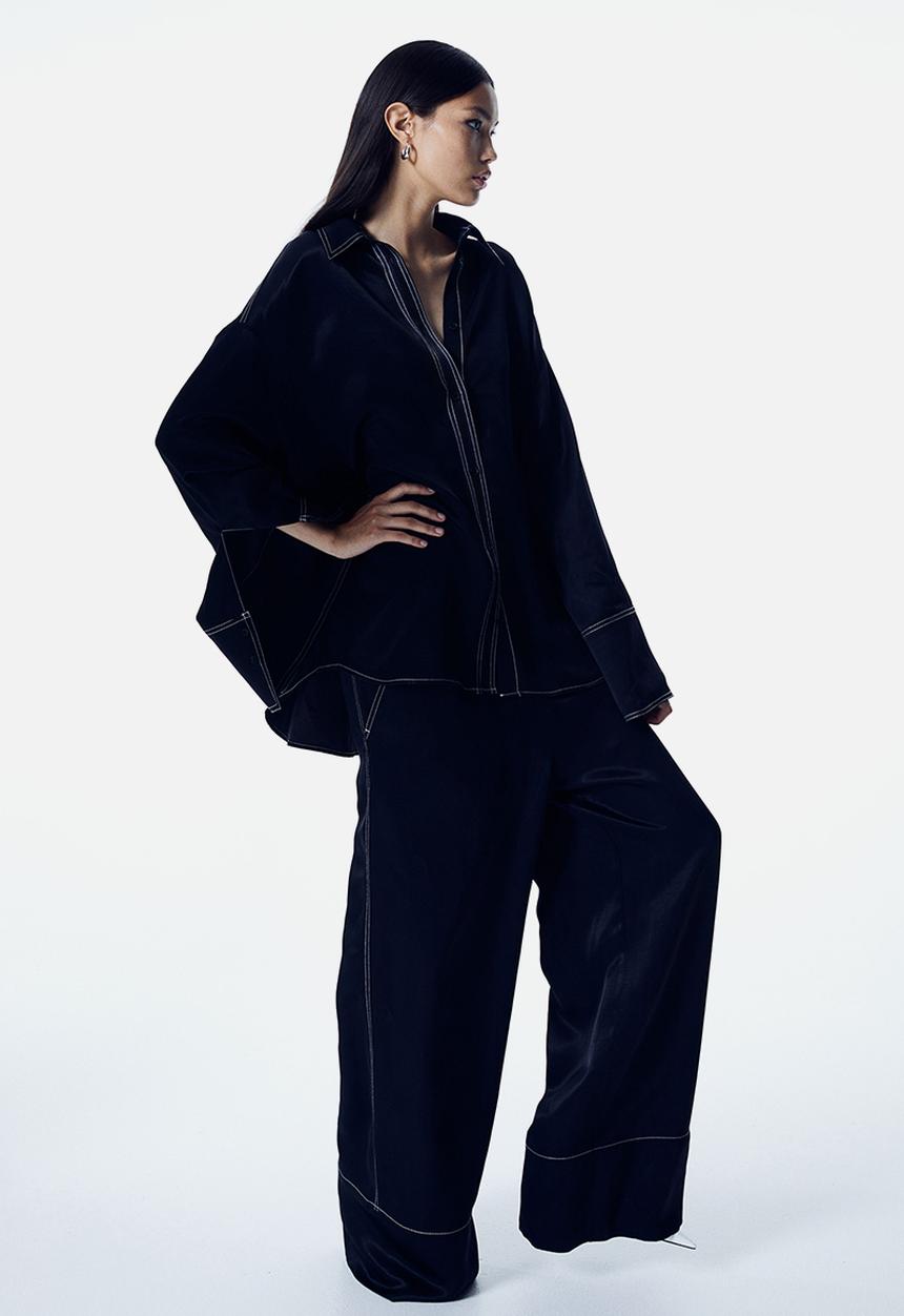 H&M - Oversized satin shirt - black