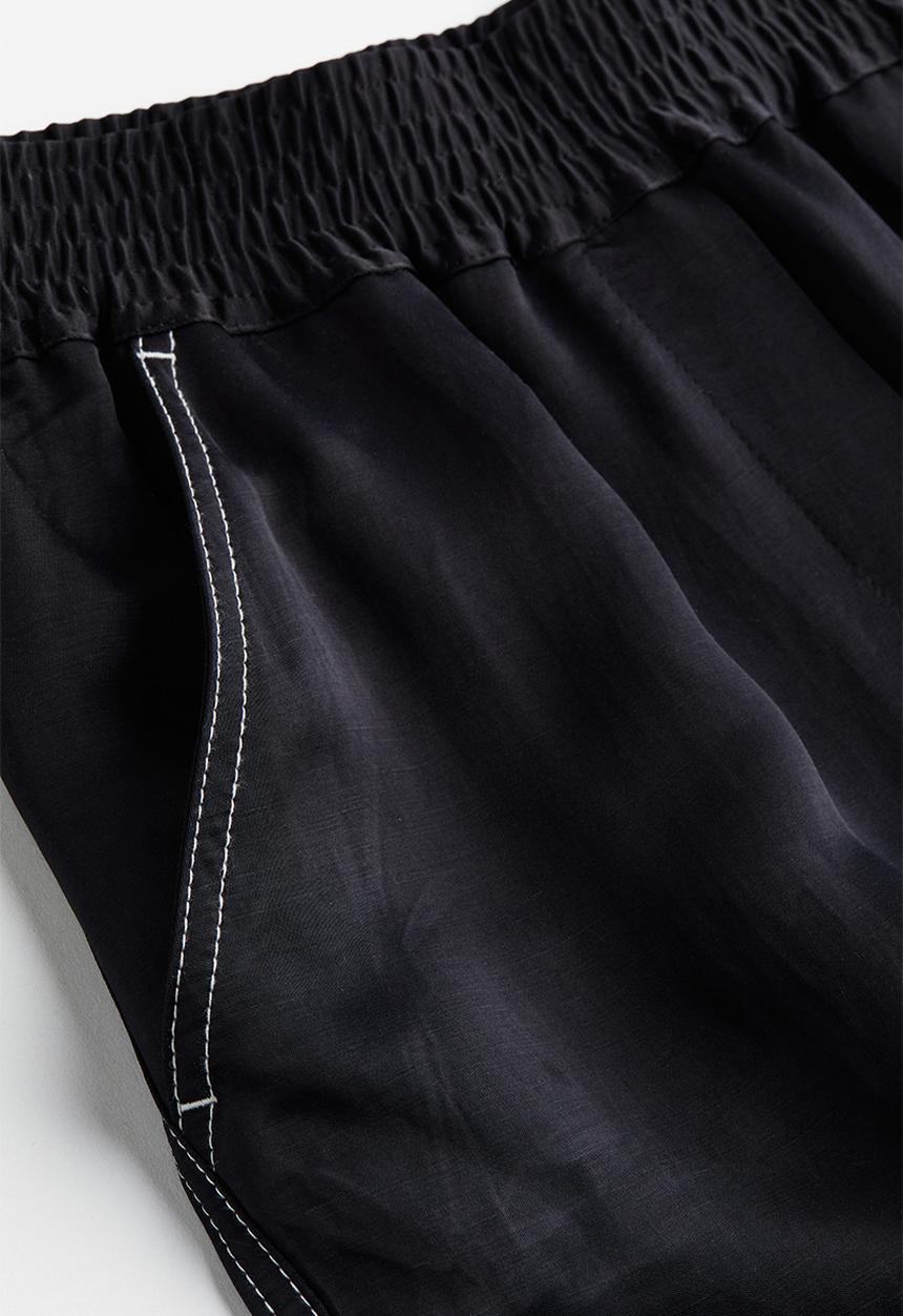 H&M - Wide satin trousers - black
