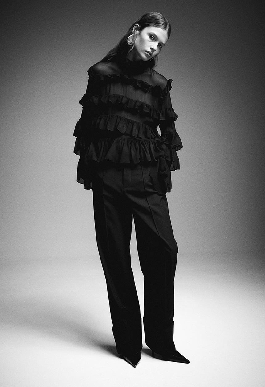H&M - Frill-trimmed chiffon blouse - black