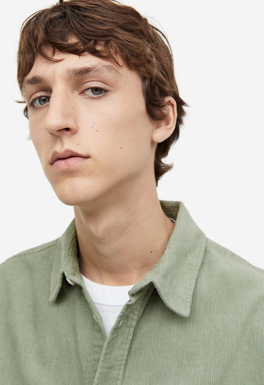H&M - Relaxed fit corduroy shirt - green
