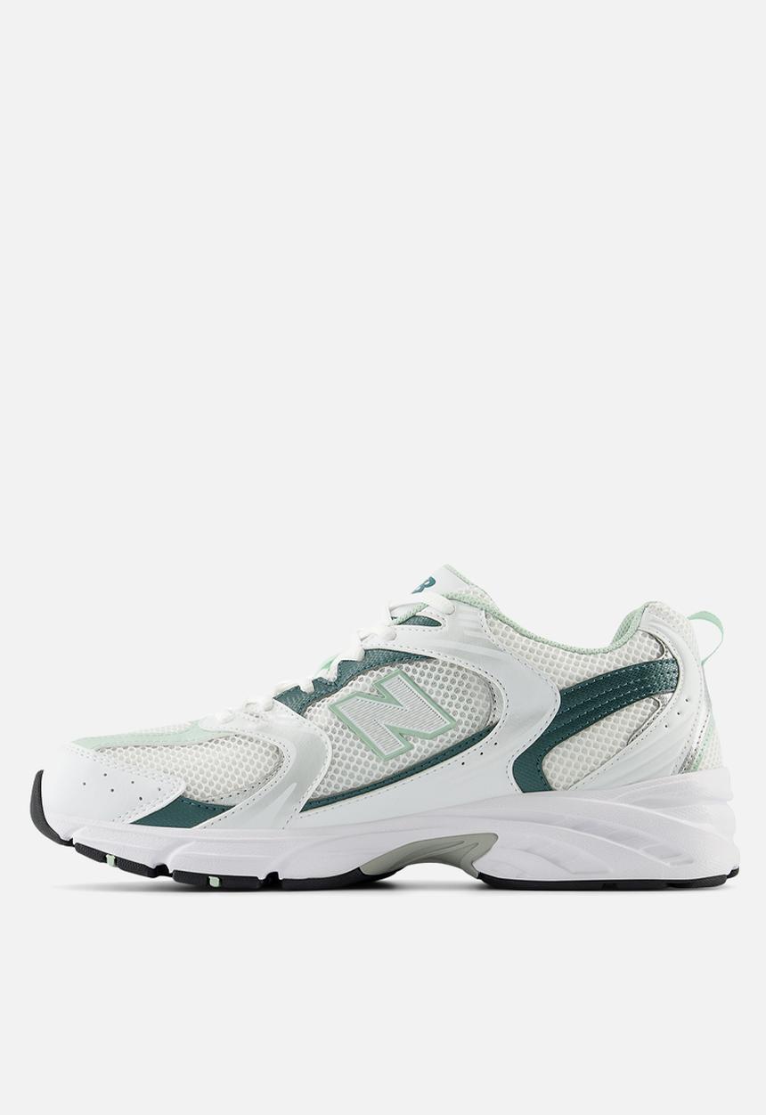 New Balance  - MR530