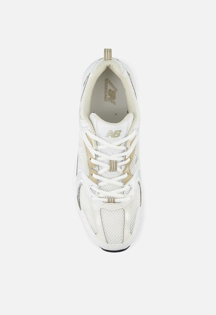 New Balance  - MR530