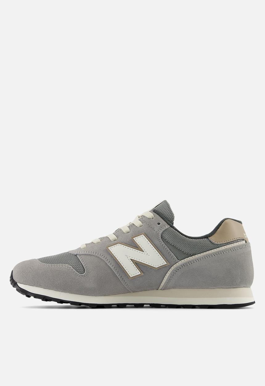 New Balance  - 373 v2