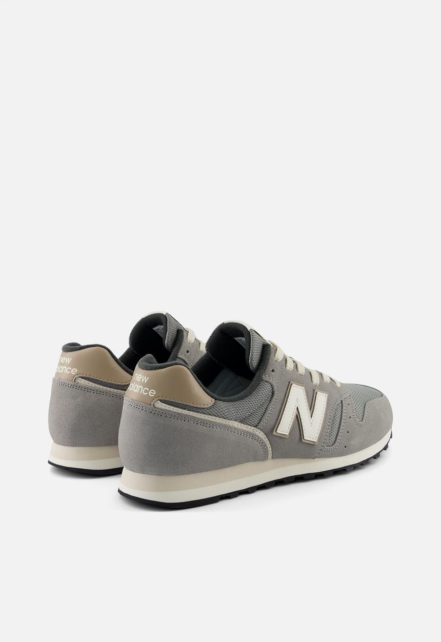 New Balance  - 373 v2