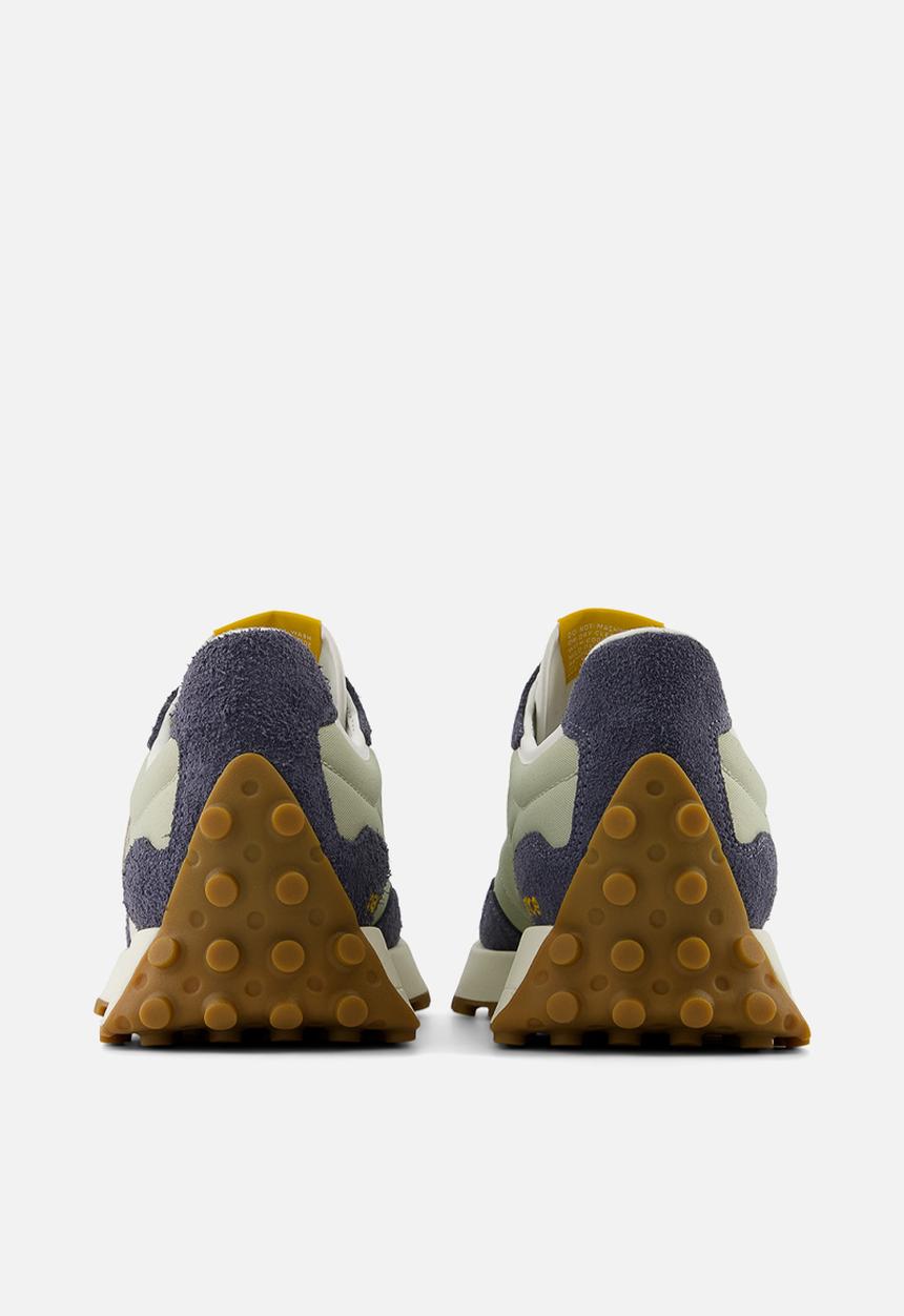 New Balance  - U327 v1