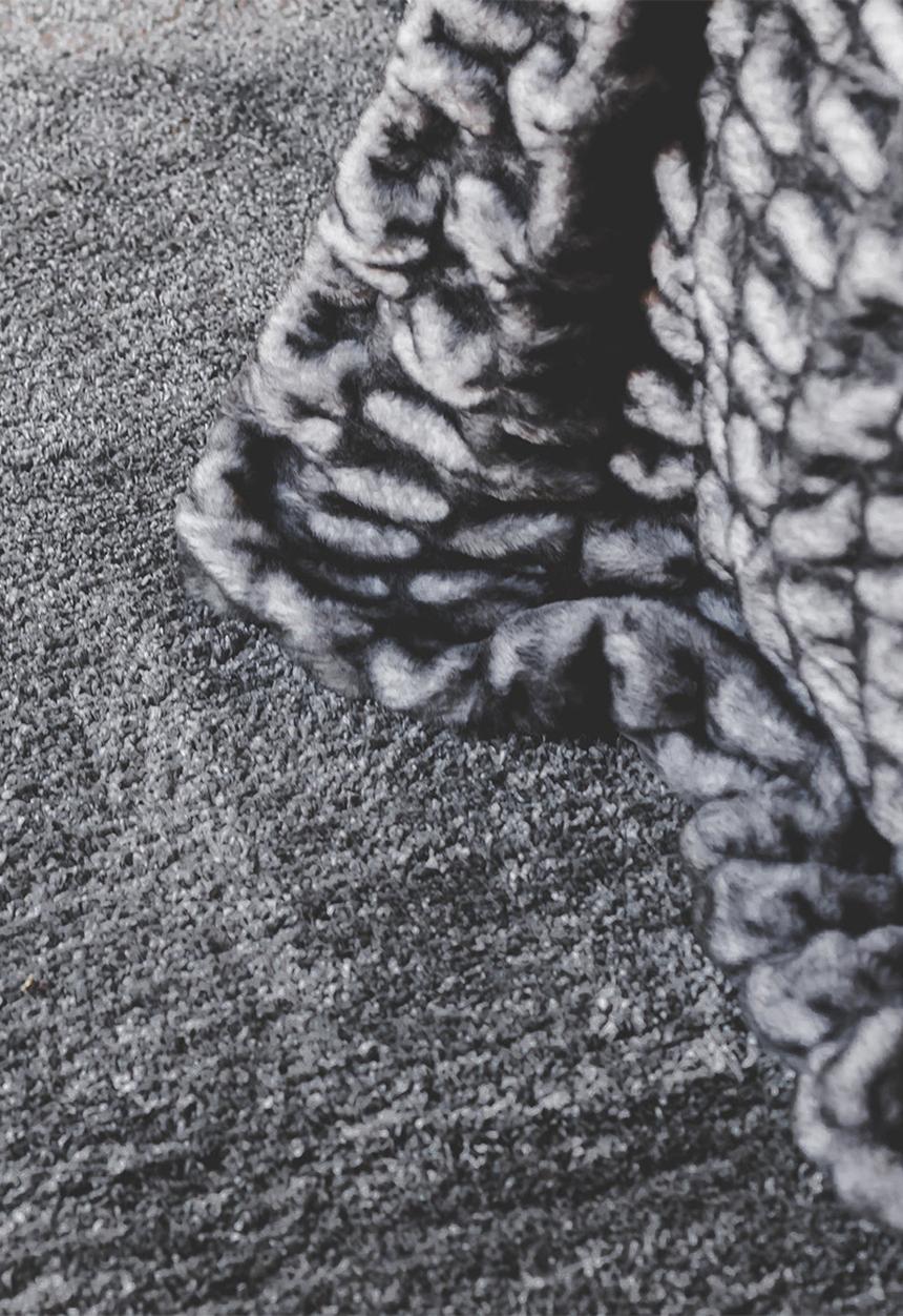Hertex Haus - Sensorial Fur - Pepper