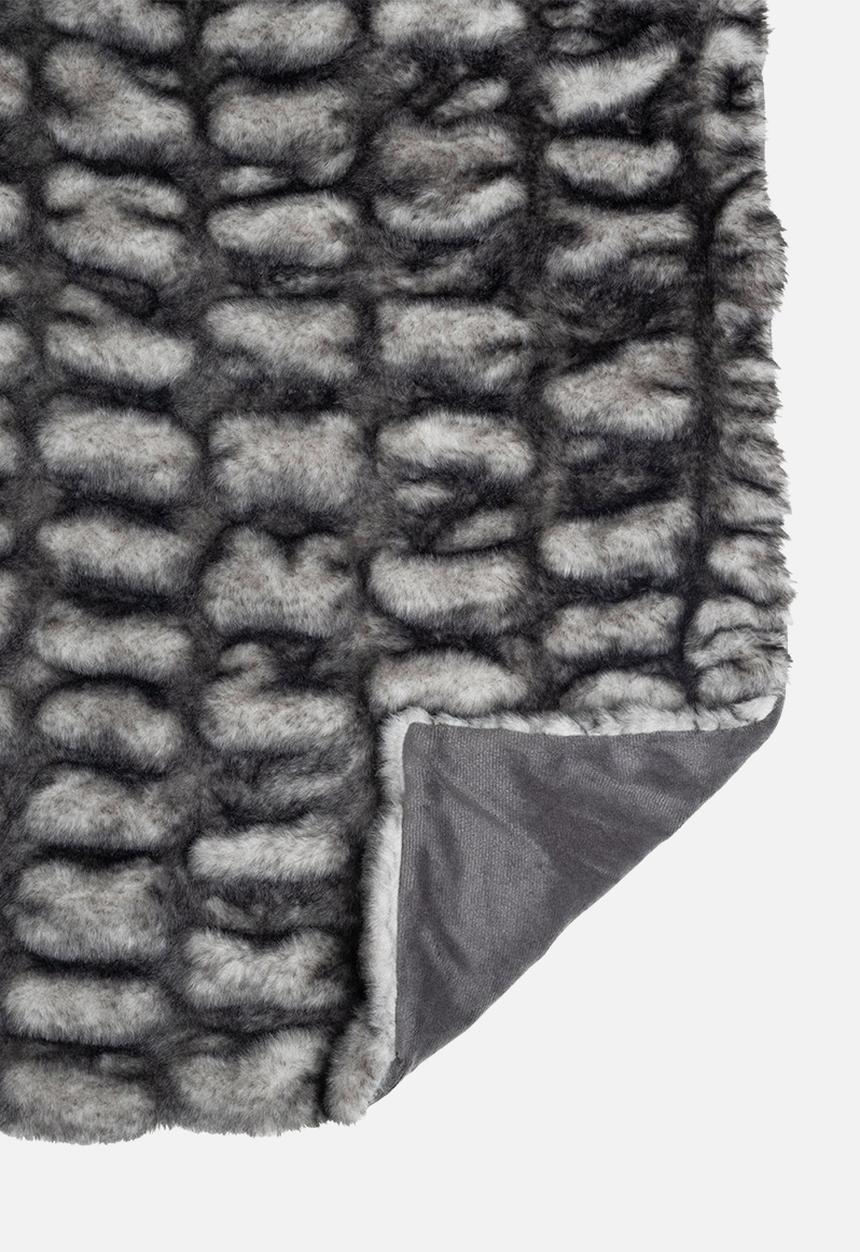 Hertex Haus - Sensorial Fur - Pepper