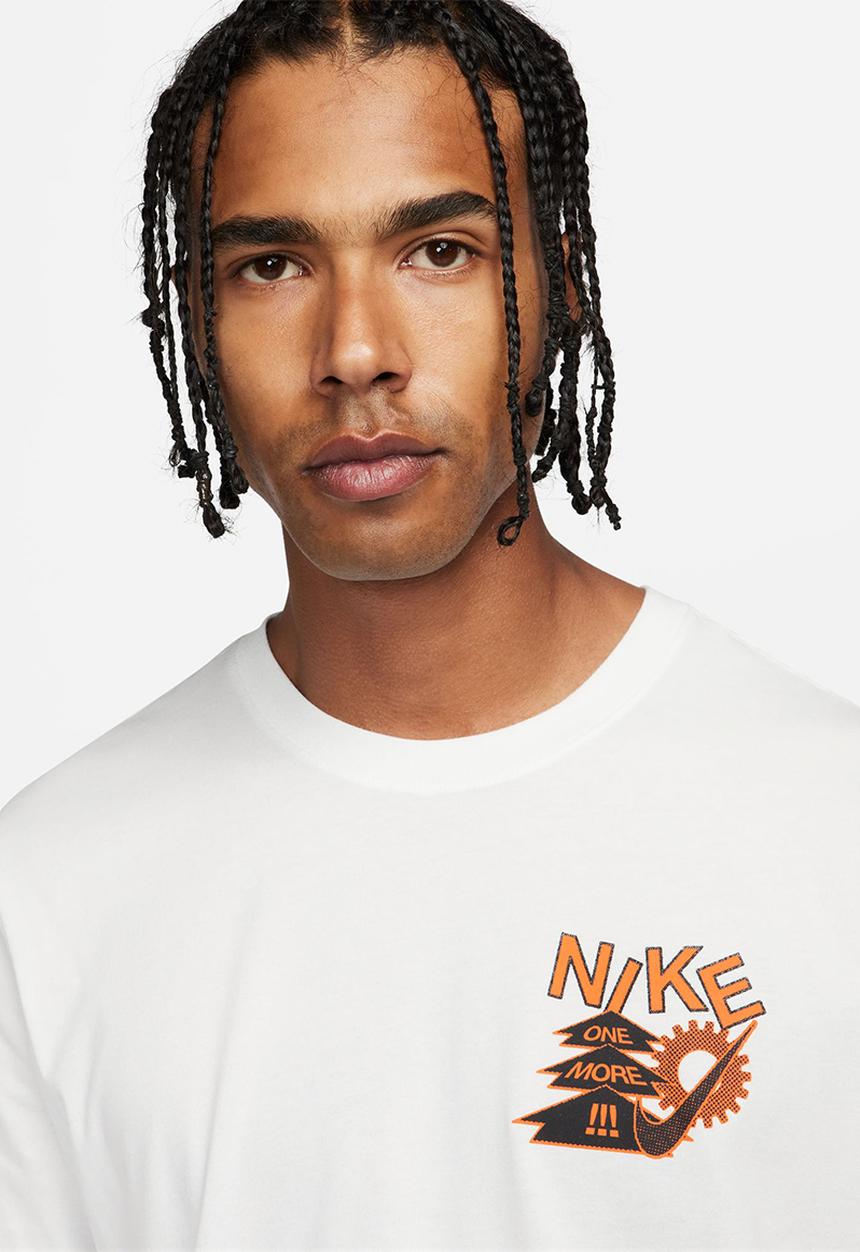 Nike - Dri-Fit IYKYK fitness tee - summit white