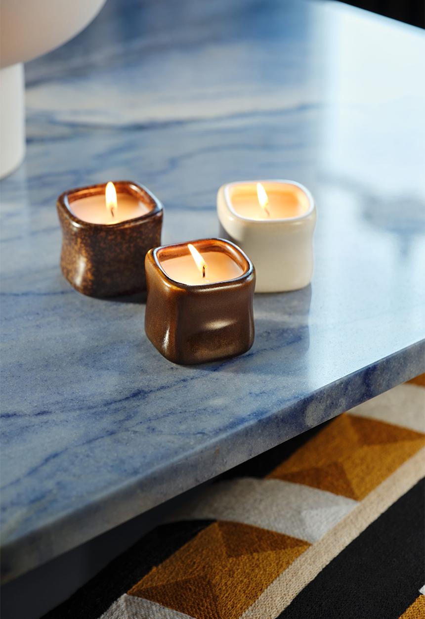 H&M - Scented candle in a ceramic holder - white