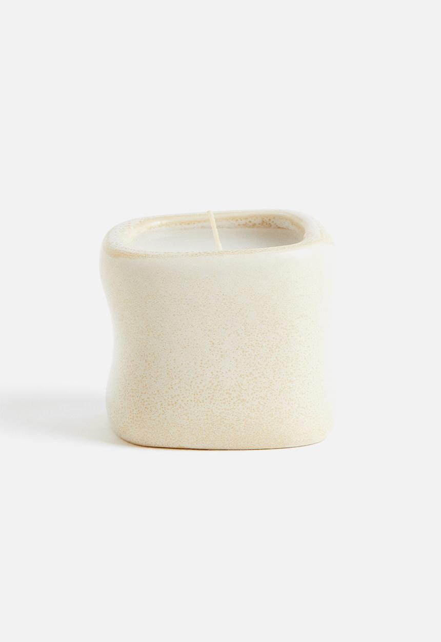 H&M - Scented candle in a ceramic holder - white