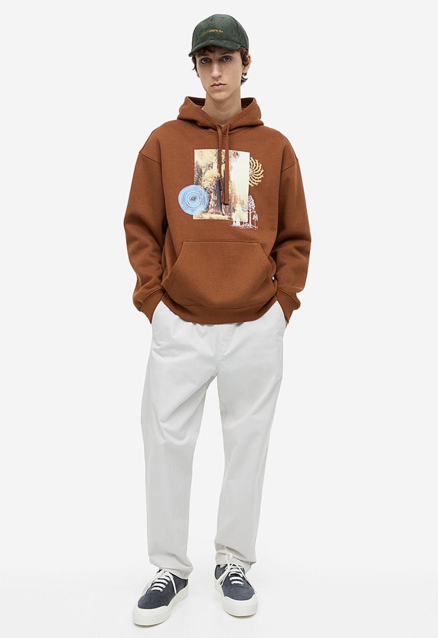 H&M - Loose fit printed hoodie - brown/trees