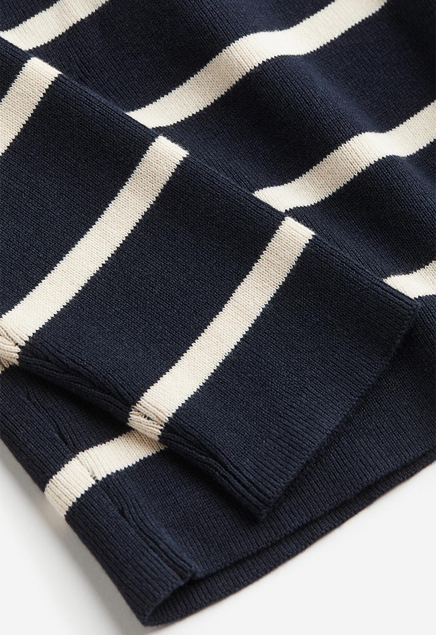 H&M - Fine-knit cotton jumper - navy blue striped