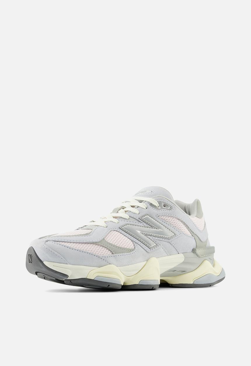 New Balance  - 9060