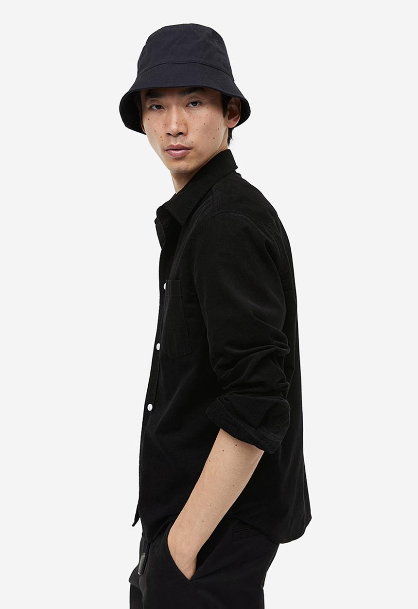 H&M - Regular fit corduroy shirt - black