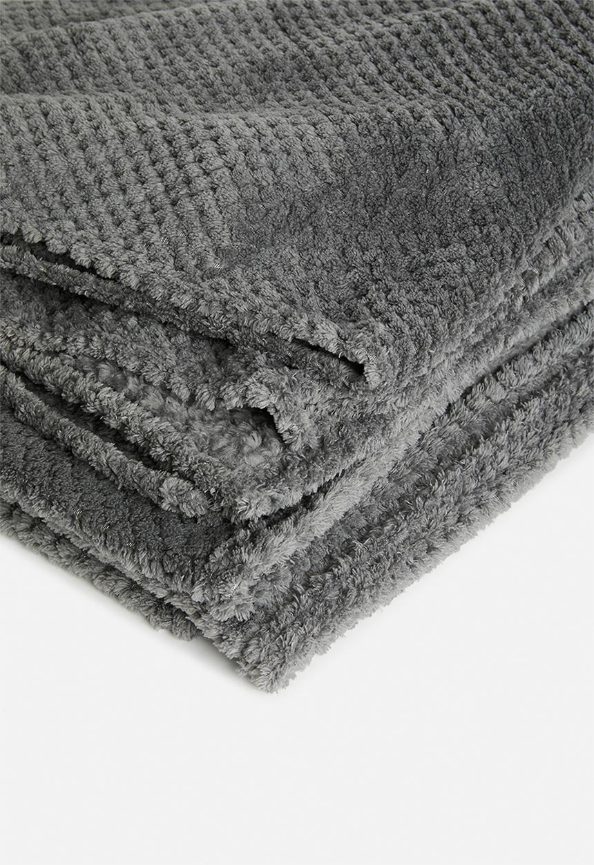 Sixth Floor - Waffle Fleece Throw - charcoal