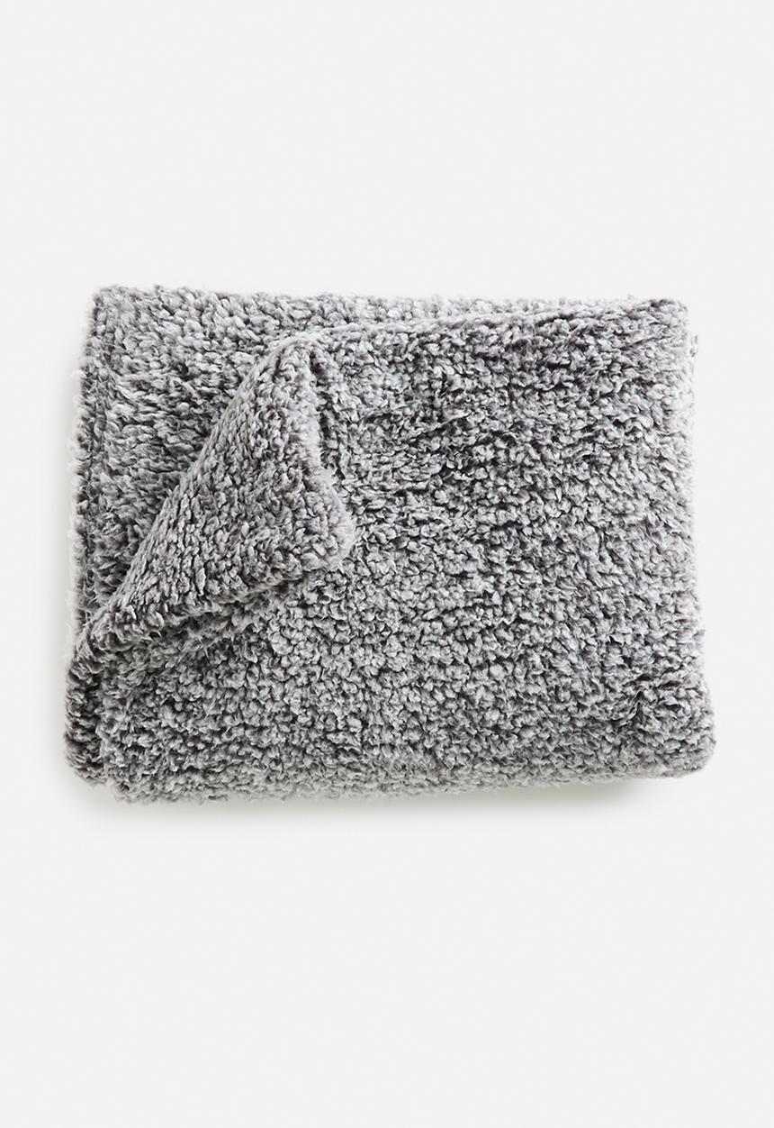 Sixth Floor - Shaggy Fleece Melange Throw -charcoal
