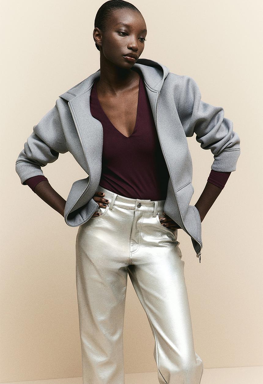 H&M - V-neck bodysuit - red