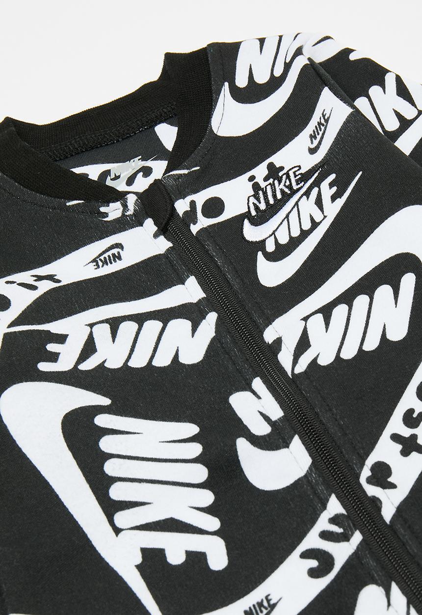 Nike - Nike all-over print coverall - black