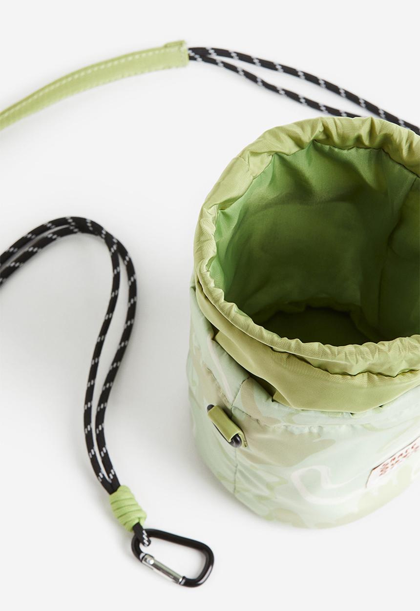 H&M - Printed bucket bag - green