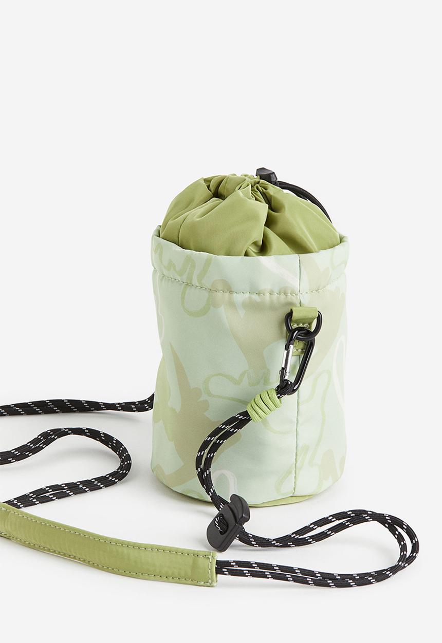 H&M - Printed bucket bag - green