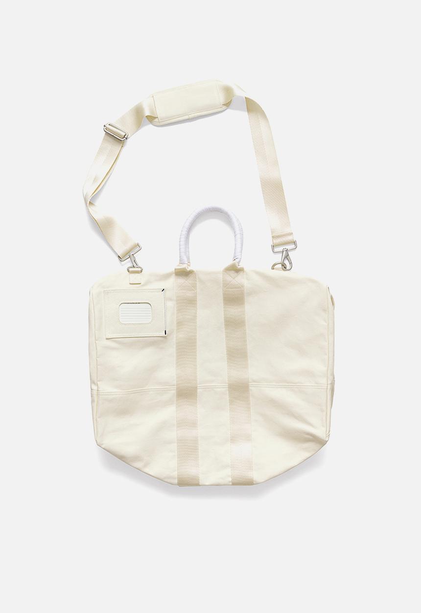 H&M - Canvas weekend bag - light beige 