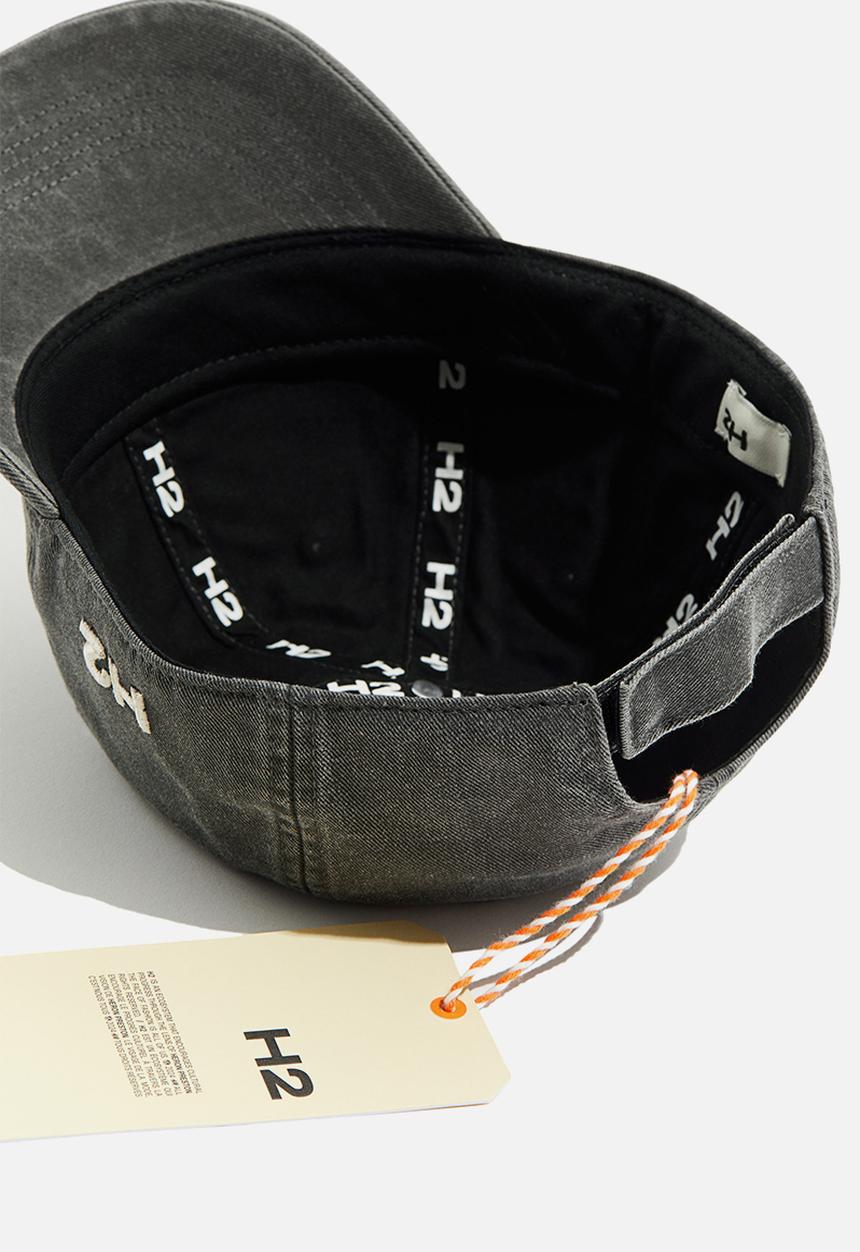 H&M - Appliquéd cap - Light beige