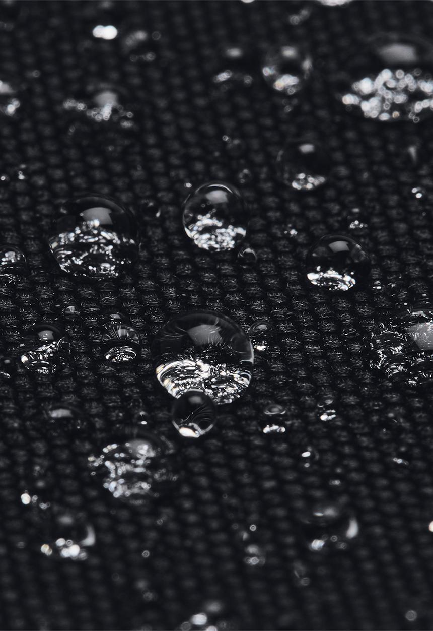 Under Armour - UA Contain Travel Kit - Black/MetallicGold