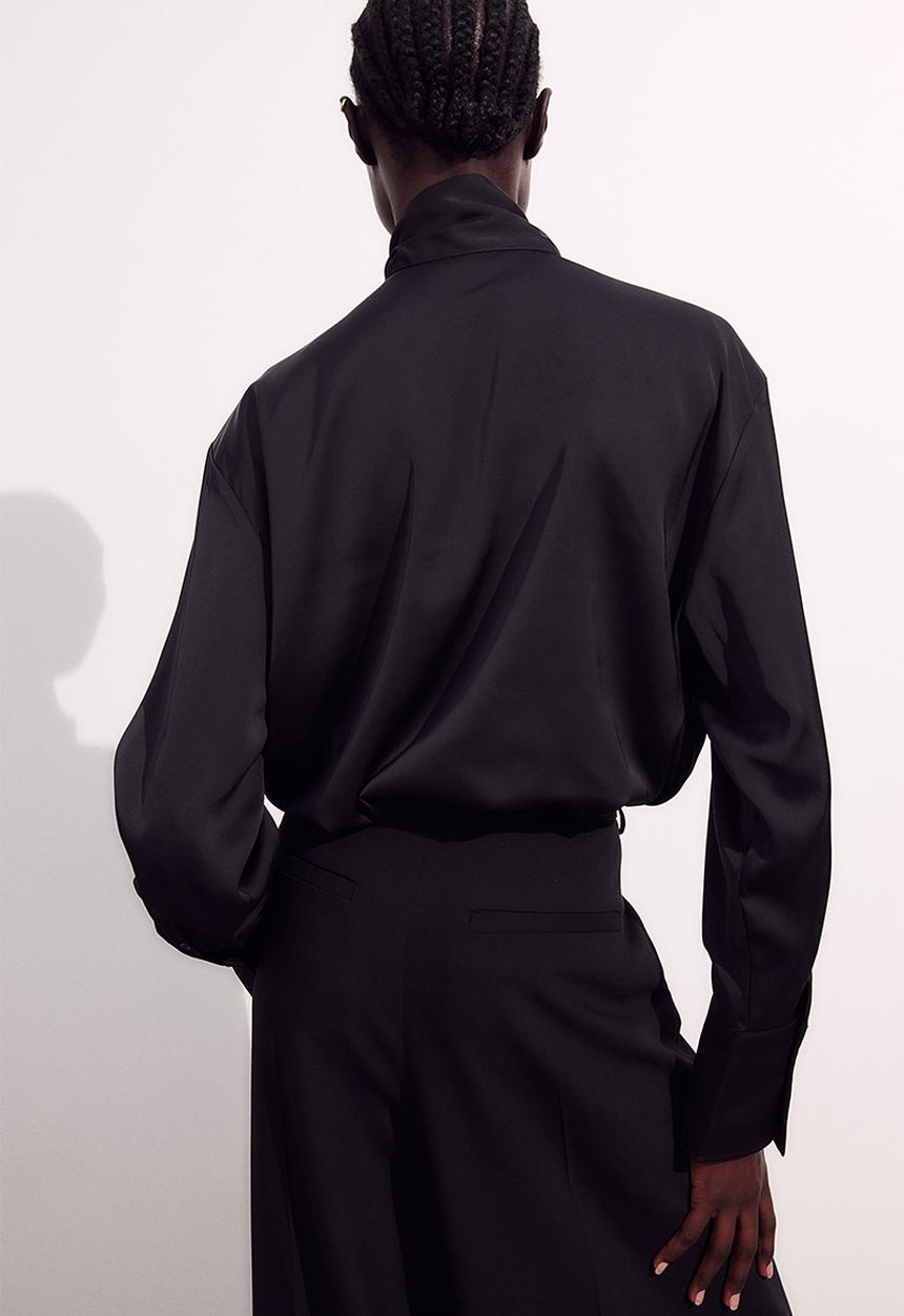 H&M - Tie-detail blouse - black