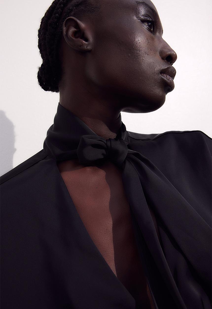 H&M - Tie-detail blouse - black