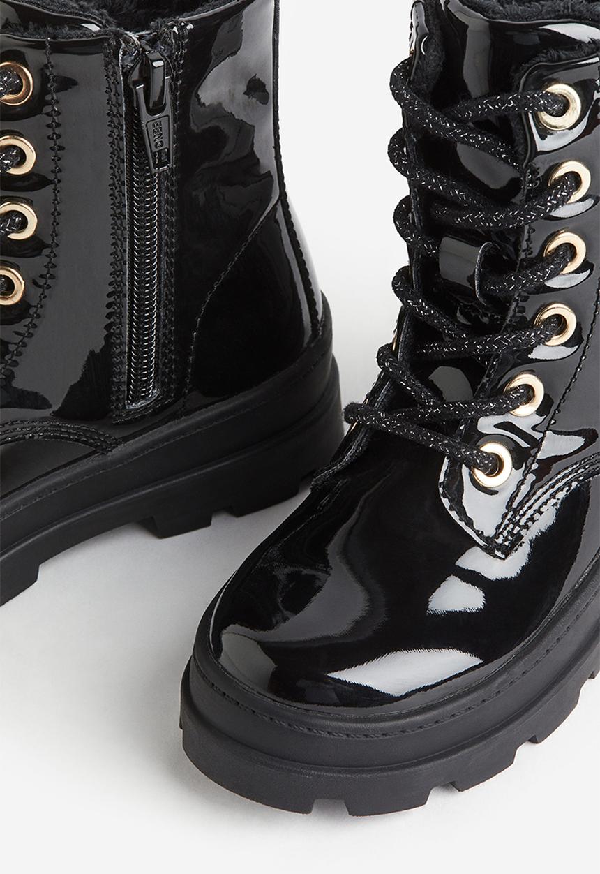 H&M - Warm-lined lace-up boots - black