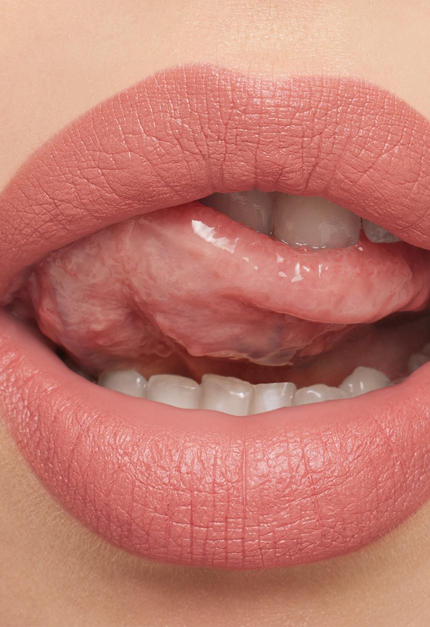 MAC - M·A·Cximal Silky Matte Lipstick - Kinda Sexy