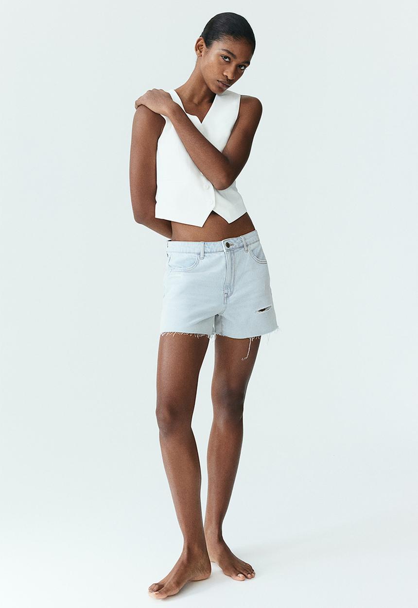 H&M - Feather soft denim shorts - pale denim blue