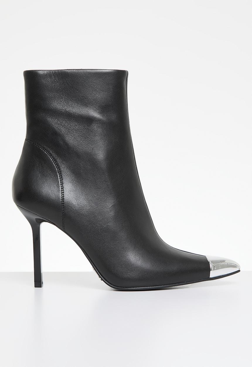 Steve Madden - Iyanna-c stiletto boot - black