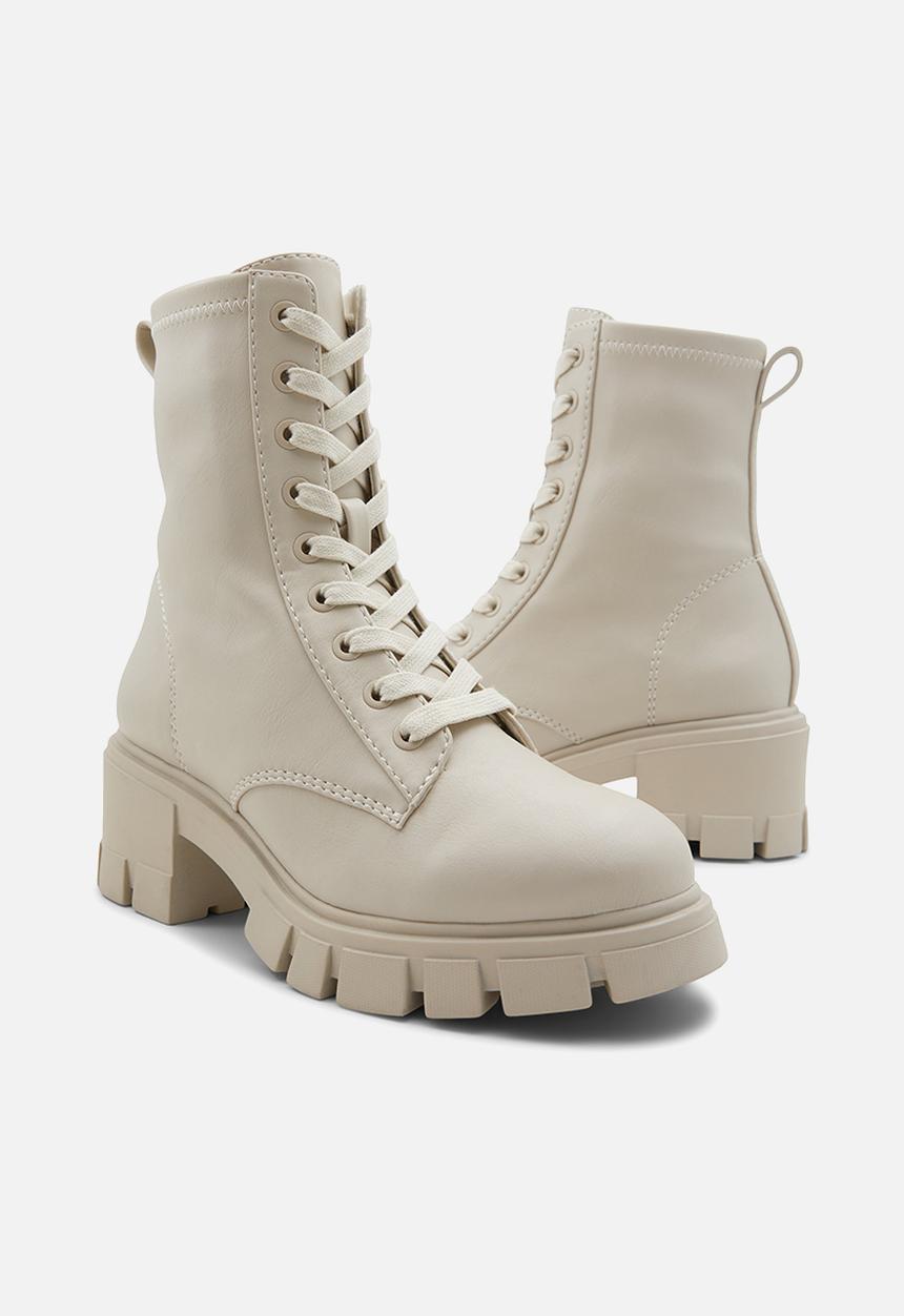 Call It Spring - Robyn lace up boot - light grey